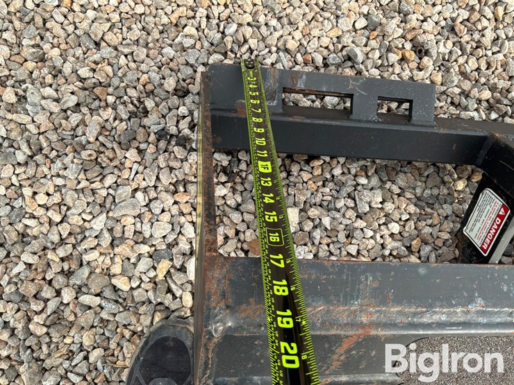 belltec-300-hydraulic-post-hole-digger-image-9