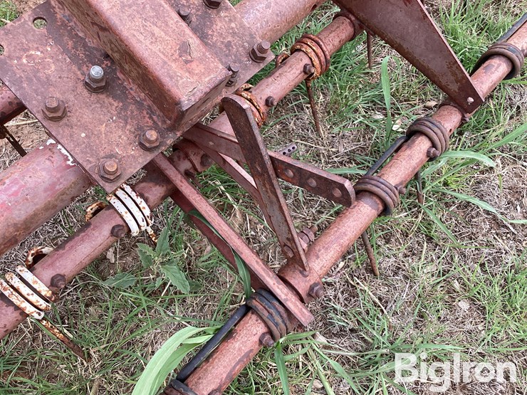 krause-16’-4-row-chisel-image-17