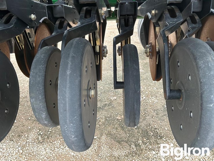 great-plains-bd7410-13-image-19
