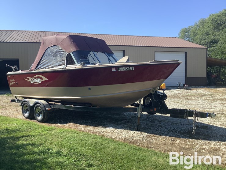 2000-lund-2150-baron-magnum-boat-&-trailer-image-3