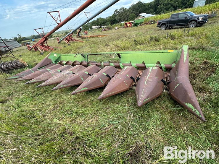 john-deere-8r30-corn-head-image-3