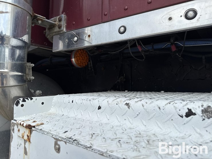 1987-peterbilt-359-image-17