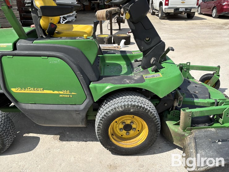 2014-john-deere-1445-image-20