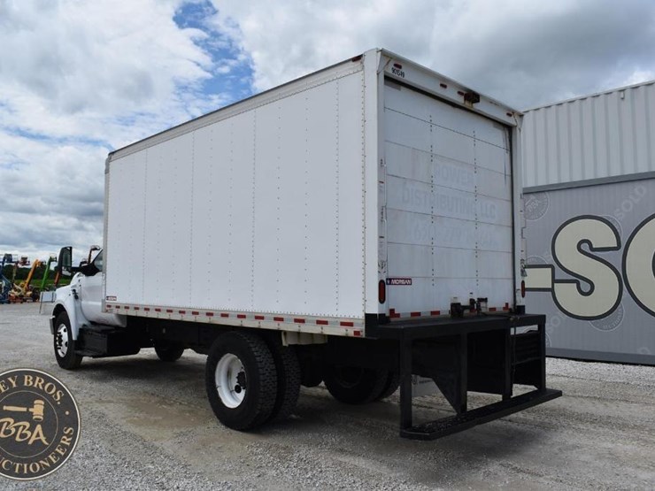 2020-ford-f650-image-3