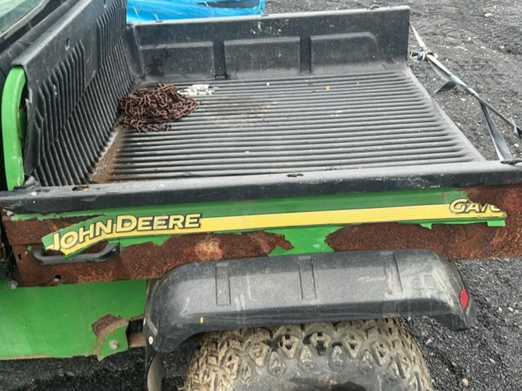 john-deere-gator-image-26