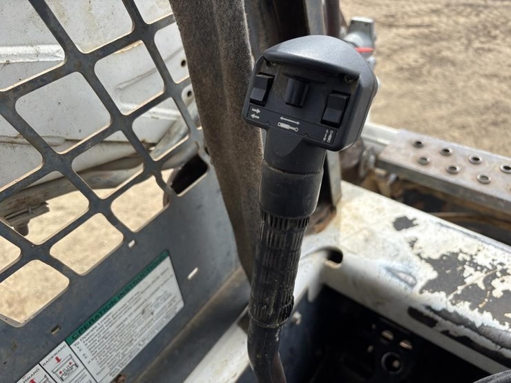 2007-bobcat-t190-image-24