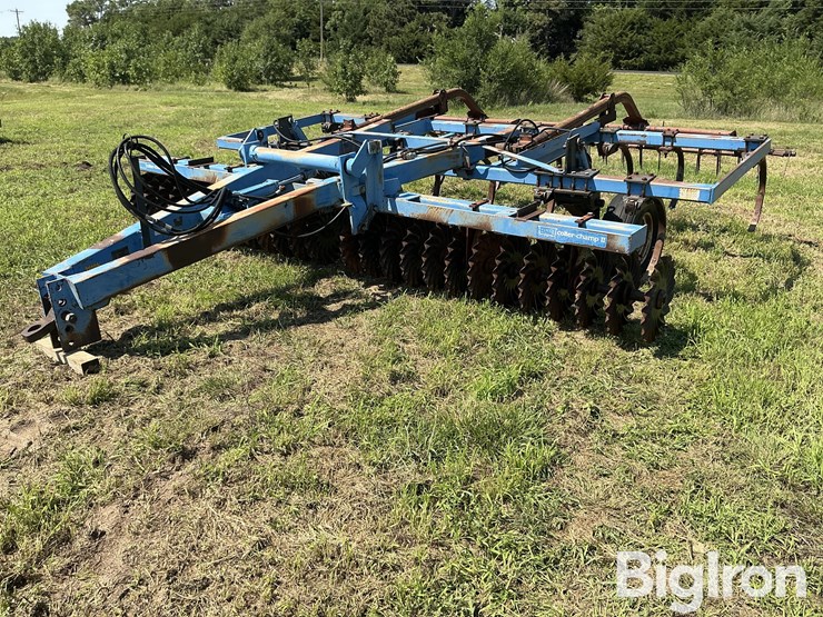 dmi-colter-champ-ii-chisel-plow-image-1