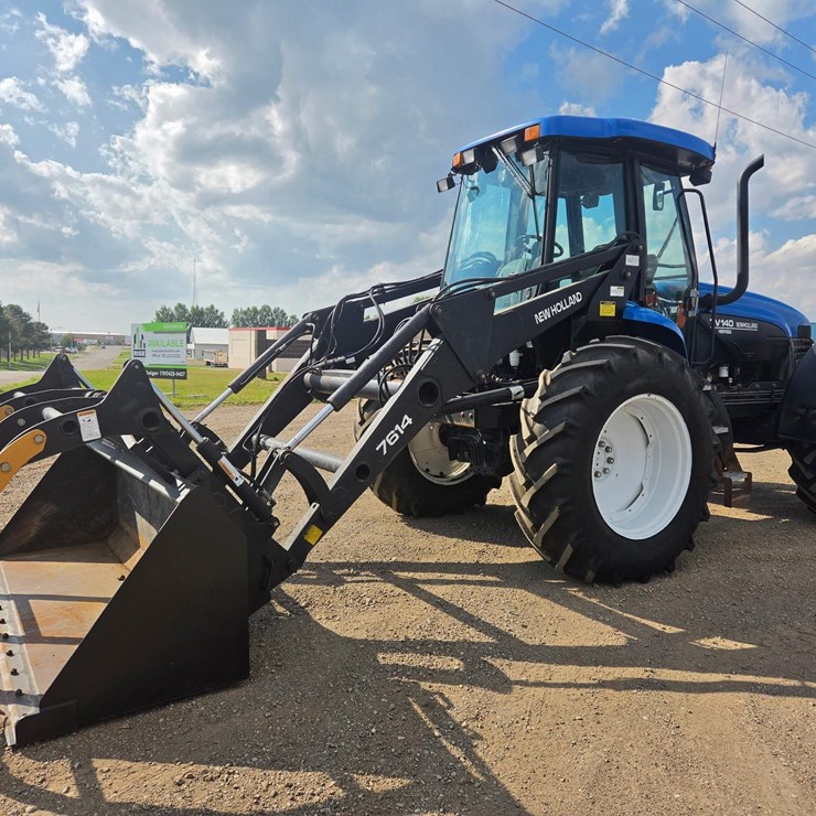 NEW HOLLAND TV140