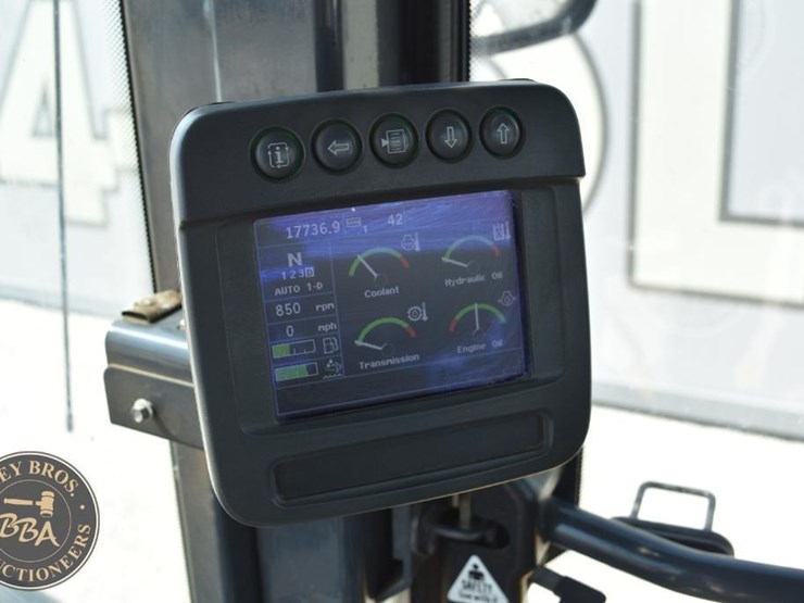 2019-deere-744kii-image-54
