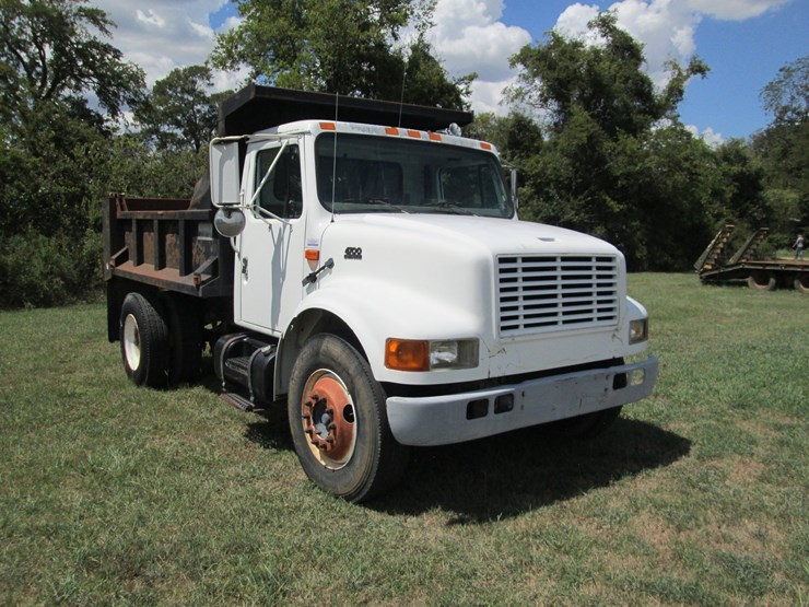 2001-international-4700-image-2