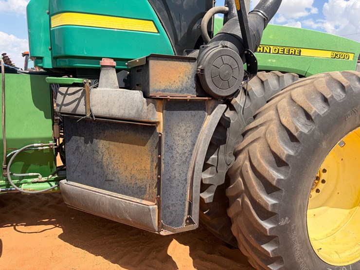 2000-john-deere-9300-image-8