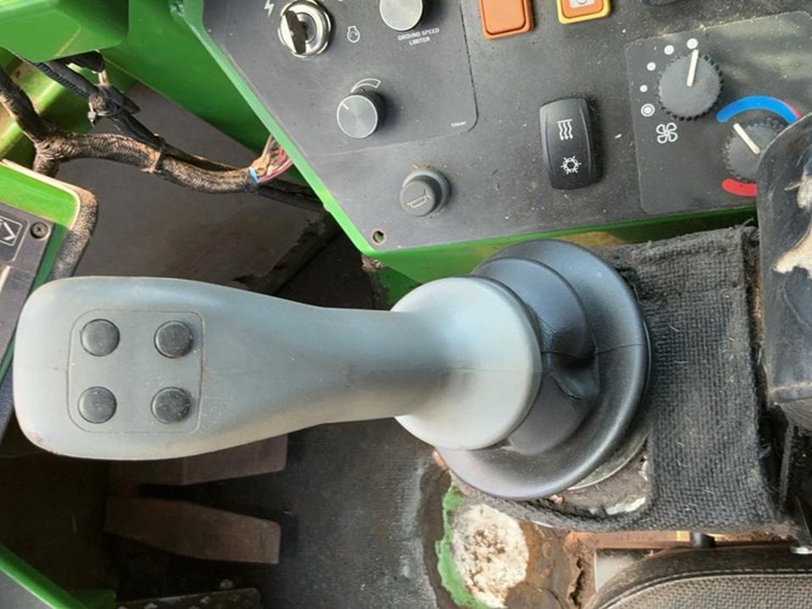 2013-deere-843k-image-25