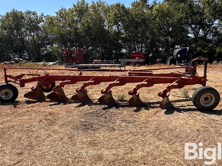 massey-ferguson-880-image-4