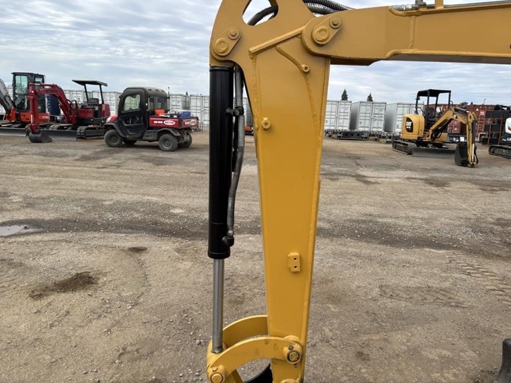 2015-caterpillar-303e-hydraulic-excavator-image-15