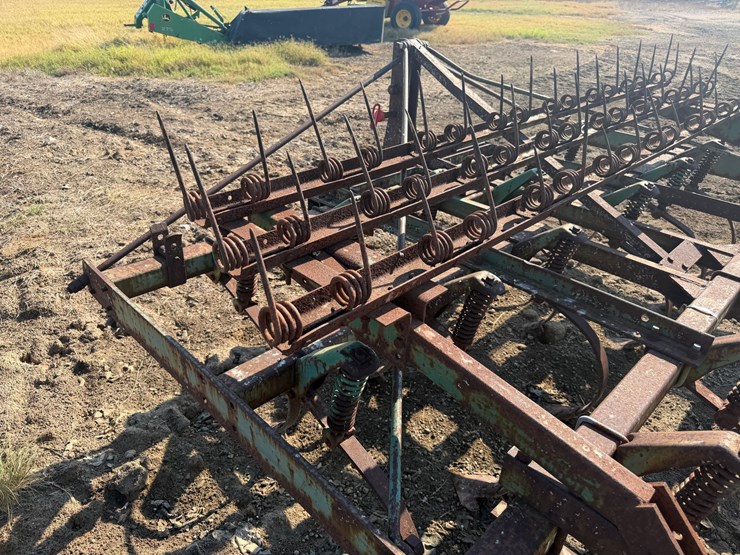 john-deere-1100-image-8