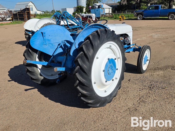 ford-8n-image-5