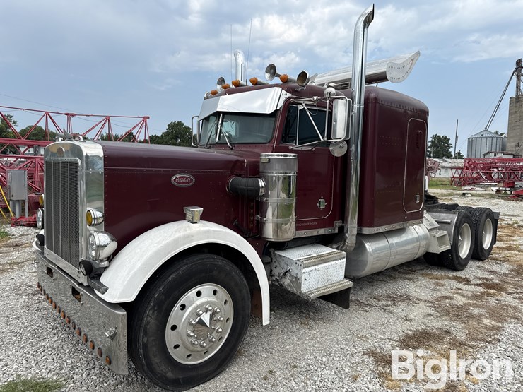 1987-peterbilt-359-image-1