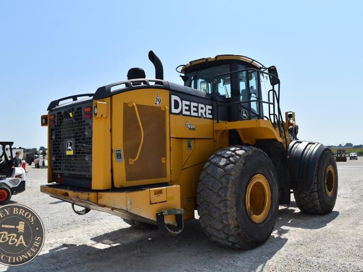2019-deere-744kii-image-7