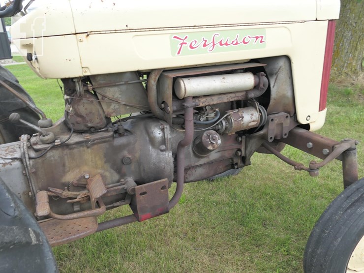 1956-ferguson-f40h-image-10