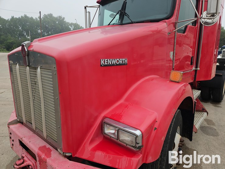 2004-kenworth-t800-image-10