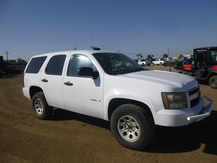 2009-chevrolet-tahoe-image-3