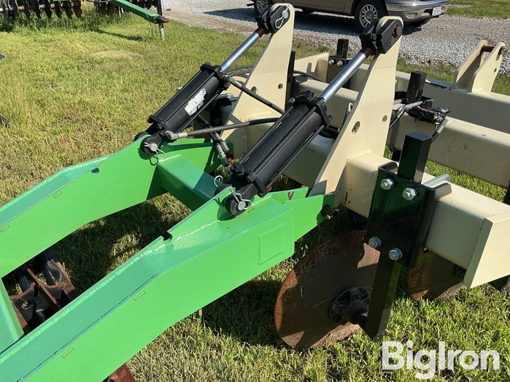 patriot-pivot-track-closer-image-20