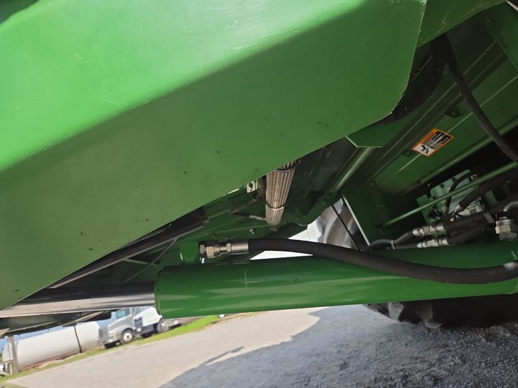 john-deere-s680-image-10