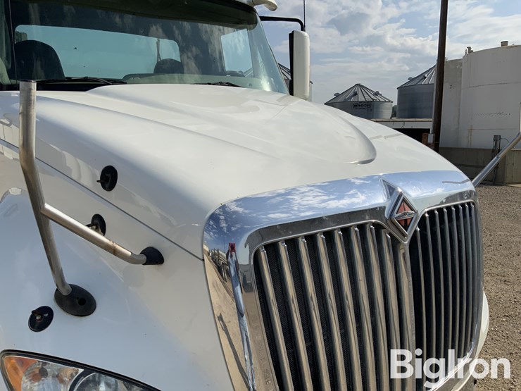 2011-international-prostar-image-18