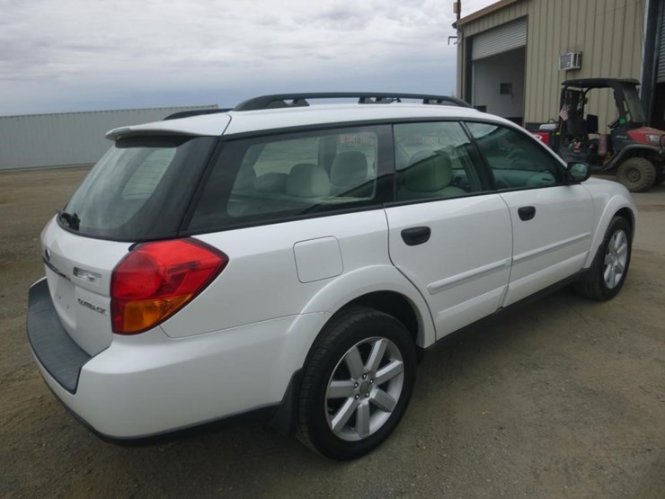 2007-subaru-outback-image-3