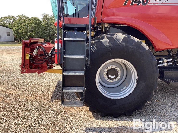 2014-case-ih-7140-image-9
