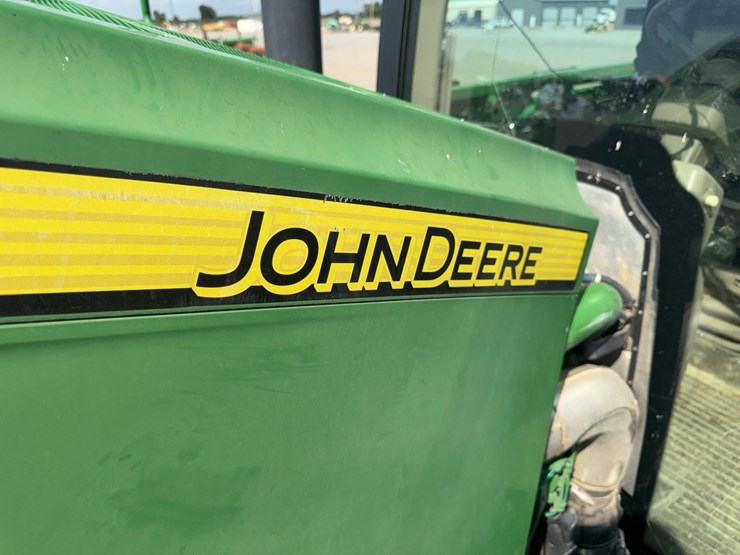 2016-john-deere-r4038-image-55