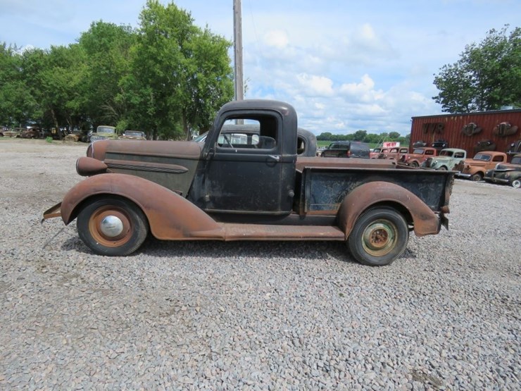 1938-plymouth-pt-57-pickup-image-4