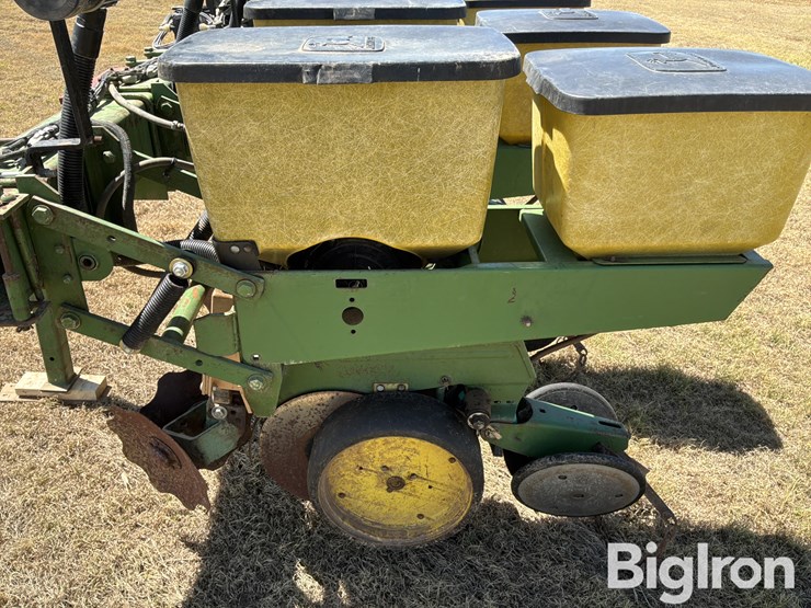 john-deere-7100-image-9