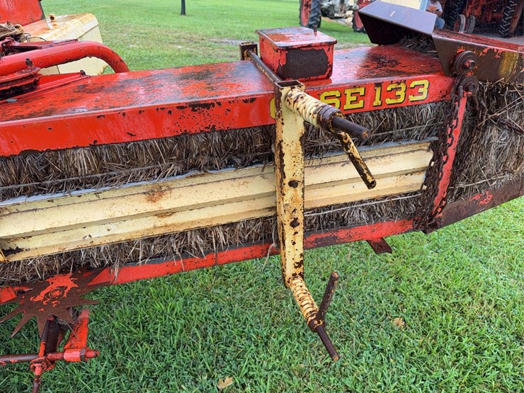 case-133-square-baler-image-15
