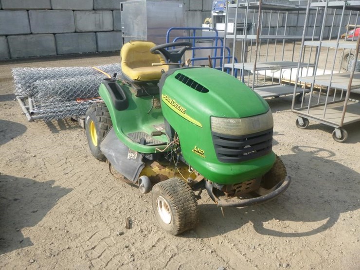john-deere-l110-image-2