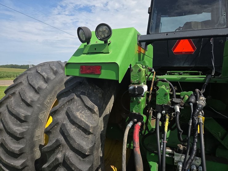 john-deere-8760-image-21