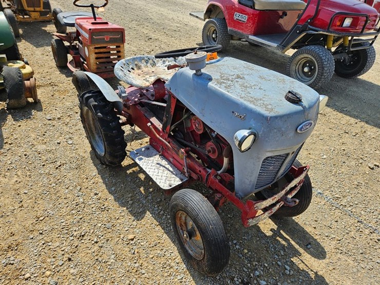 ford-tractor-image-7