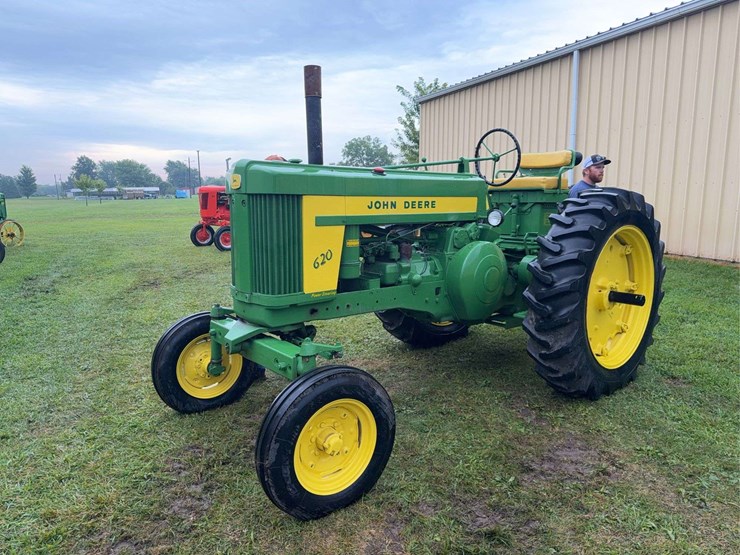 john-deere-620-image-1