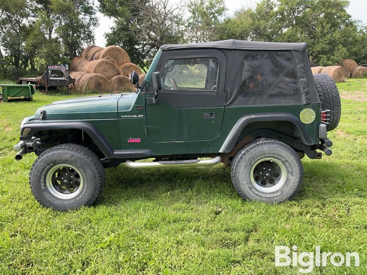 1999-jeep-wrangler-image-8