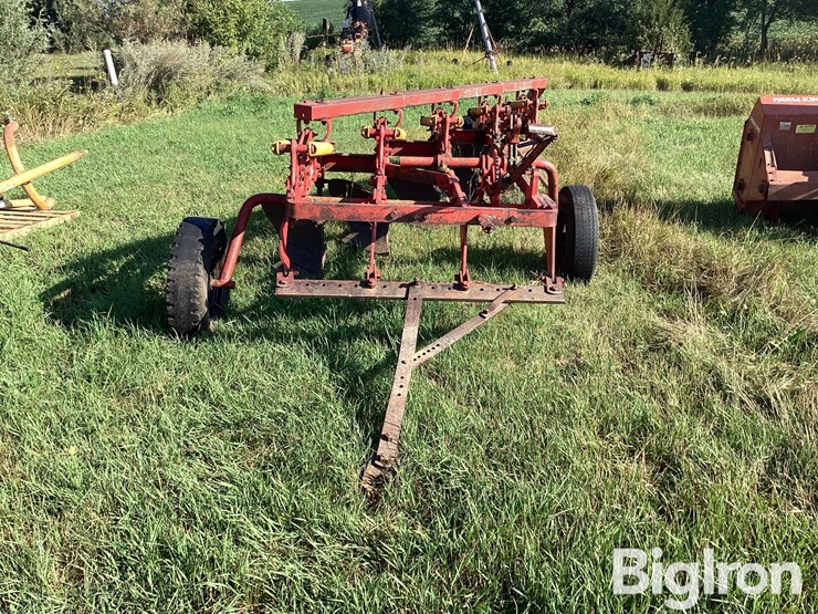 melroe-5-bottom-pull-type-plow-image-2