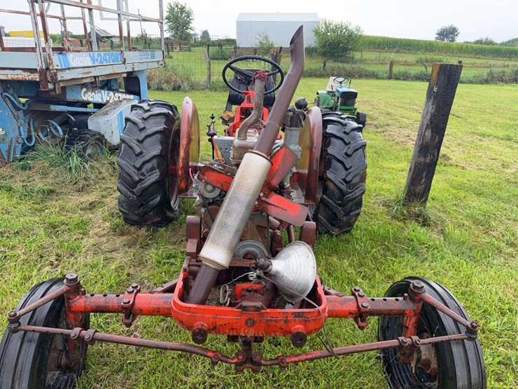 case-parts-tractor-image-11
