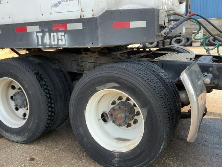 2012-international-prostar-image-34