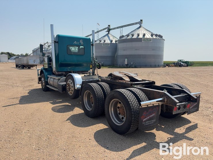 2010-kenworth-t800-image-7