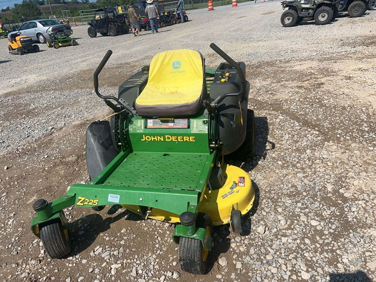 john-deere-z225-image-9
