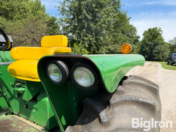 1970-john-deere-4520-image-17