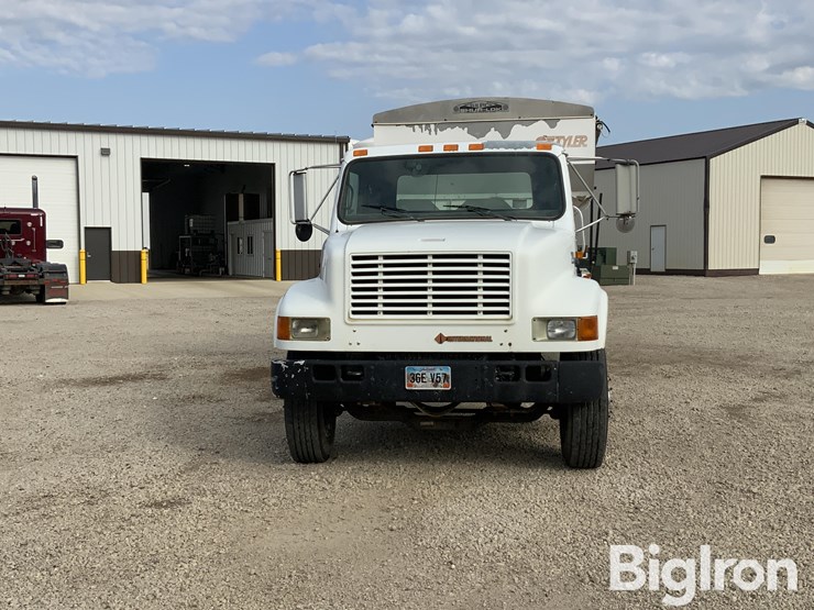 1990-international-4900-image-2