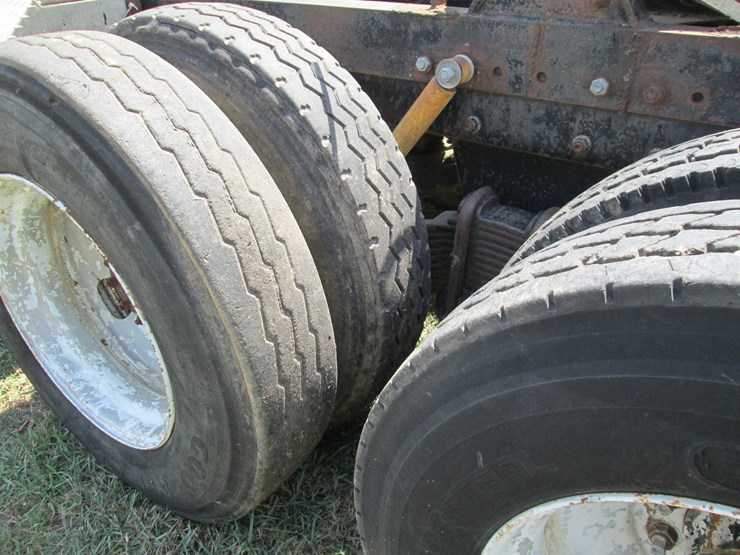 1993-mack-rd688s-image-12