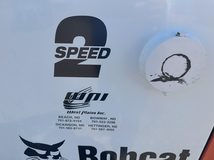2011-bobcat-s750-image-12
