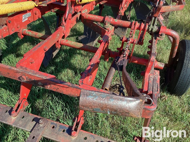 melroe-5-bottom-pull-type-plow-image-13