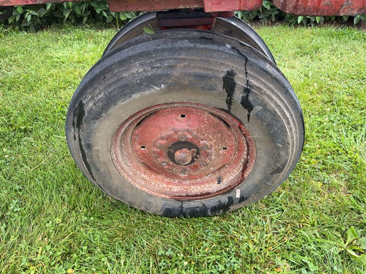 farmall-504-image-15